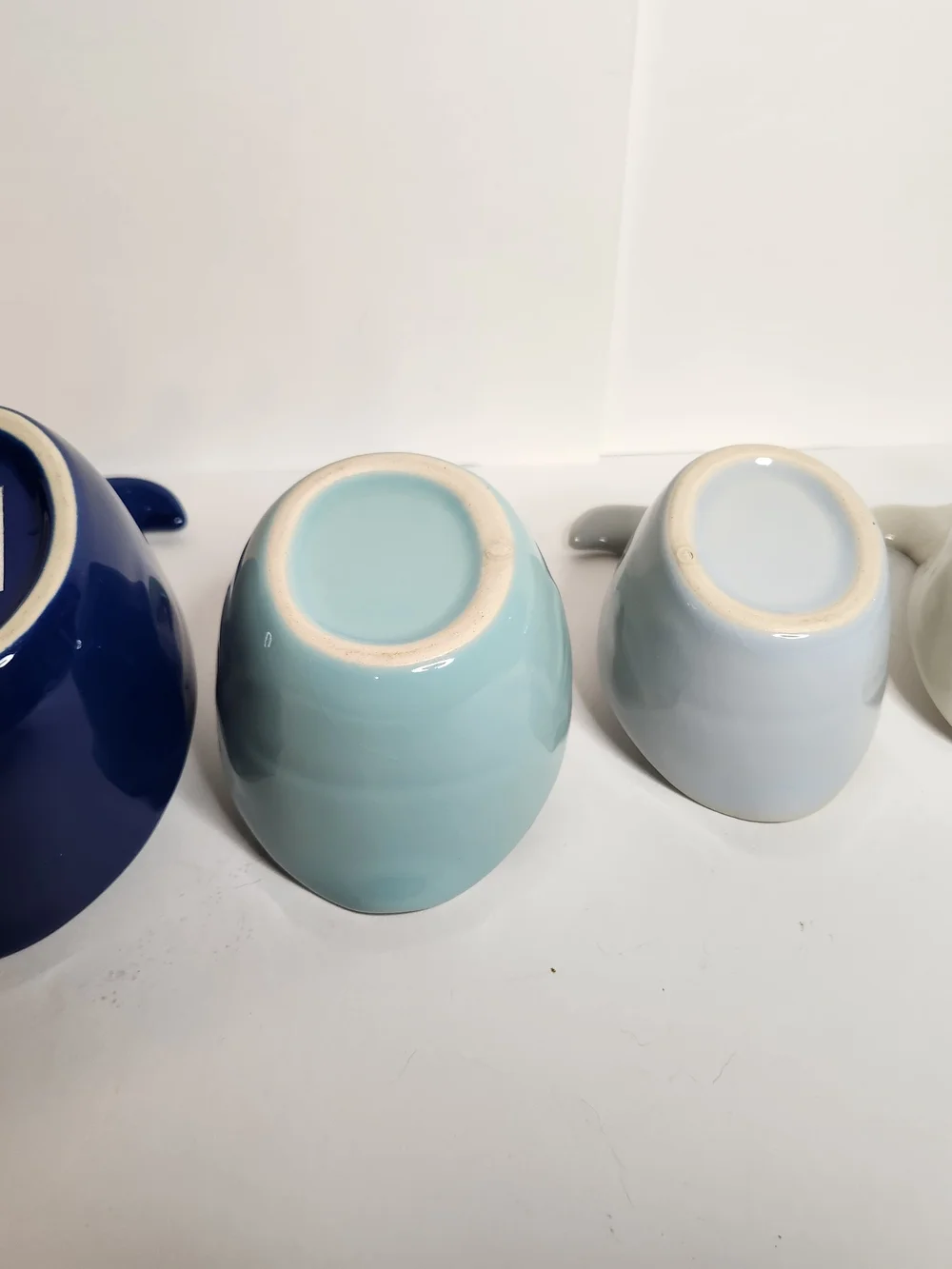 Cracker Barrel 4 Stoneware Blue Whale Stackable Nesting Measuring Cups